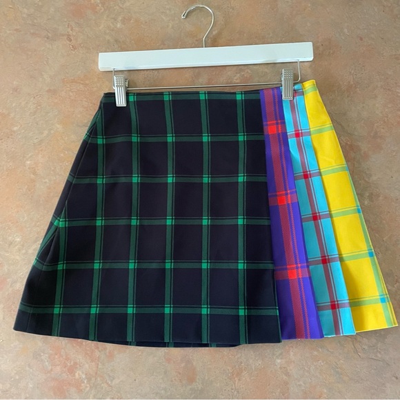 Alice + Olivia Dresses & Skirts - Alice + Olivia Black and Multicolor Plaid Mini Skirt